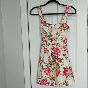 Floral tie-back dress